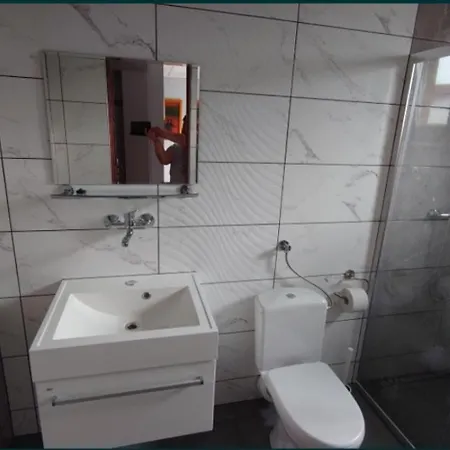 Dwie Sosny - 9 Osobowy 600m Od Plazy *